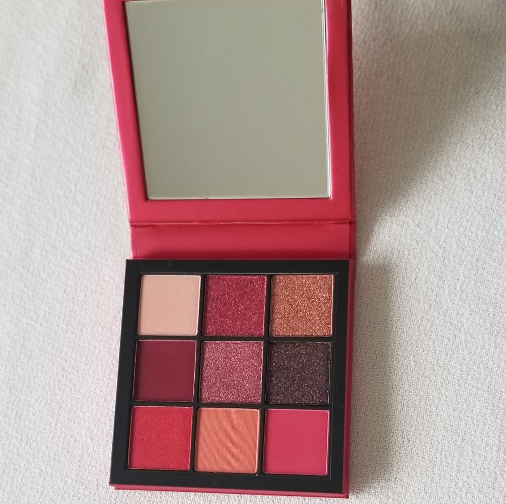 HUDA BEAUTY OBSESSIONS - RUBY - Picture 5 of 6